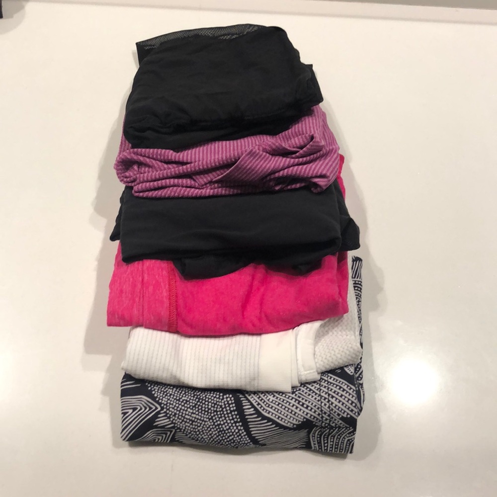6 size 8 used lululemon tanks, in great condition